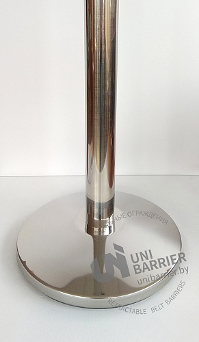 Стойка ограждения UniBar-200 серебристая зеркальная основание полуконус серая лента